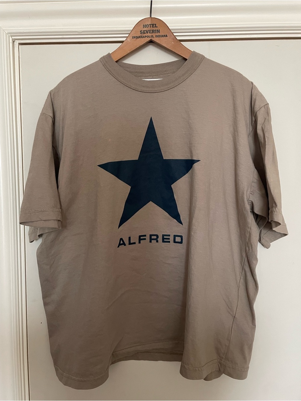 Alfred Men's Taupe Star Logo T-Shirt